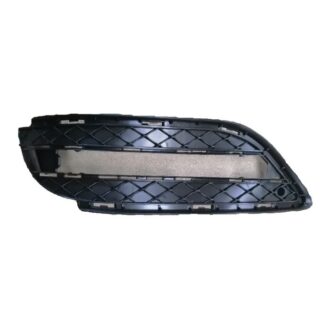Front Bumper Grille+Fog Lamp Hole Right Hand Side 12-15 (Mercedes Benz B Class W246)