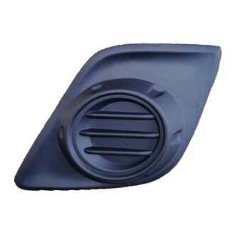 Front Bumper Grille-Fog Lamp Hole 2/4WD Right Hand Side 16- (Toyota Hilux GD6)